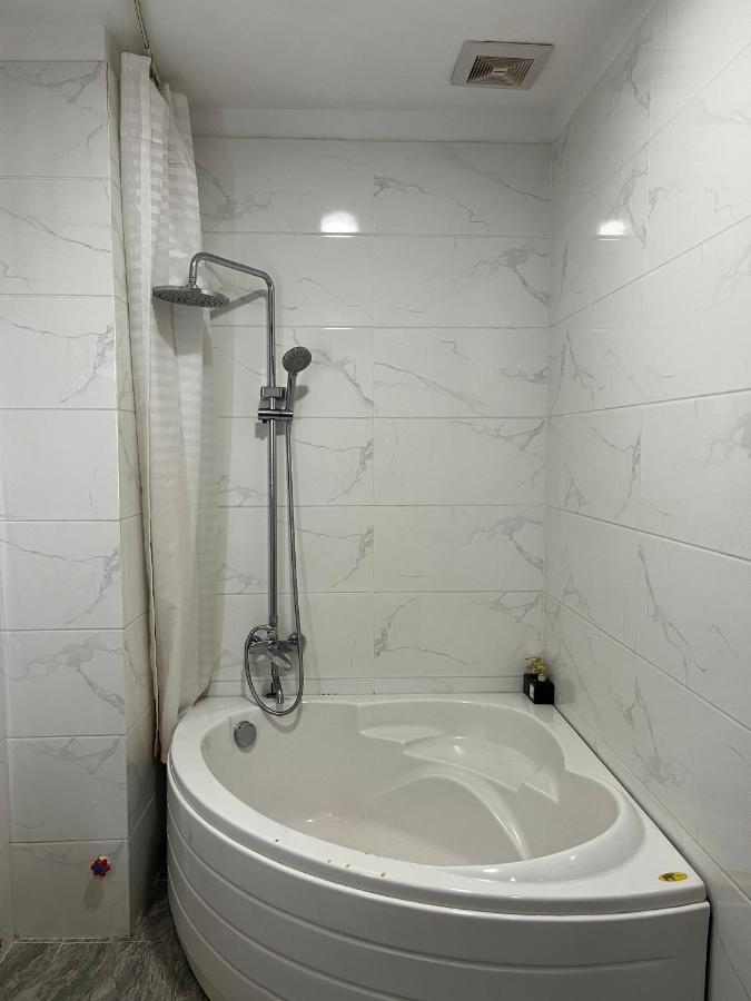 Happyhomes Saigon Central Хошимин Экстерьер фото